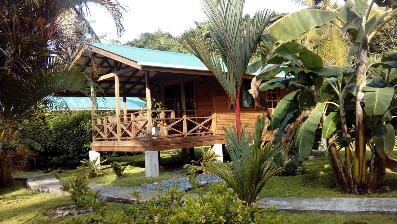 J And H Garden Cabinas Бокас дел Торо Екстериор снимка