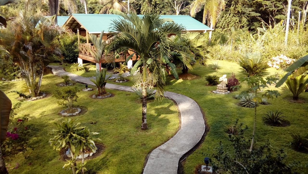 J And H Garden Cabinas Бокас дел Торо Екстериор снимка