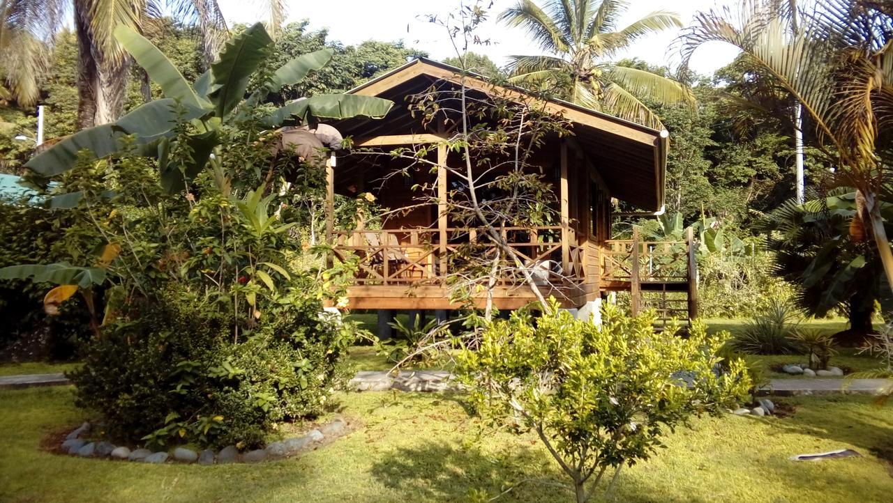 J And H Garden Cabinas Бокас дел Торо Екстериор снимка
